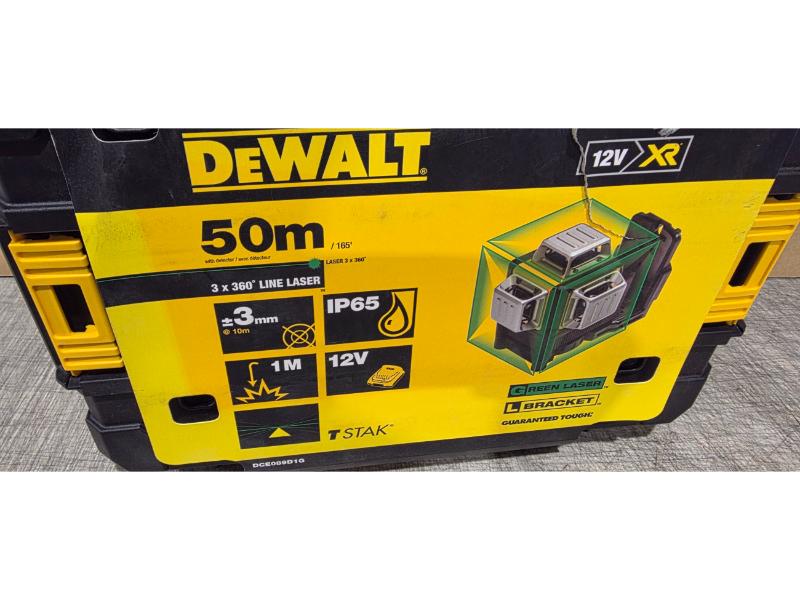 DEWALT 12V XR Li-Ion 3 Way Self-Levelling GREEN Multi L