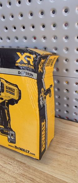 DeWalt 18V XR 1/2in Mid Torque Wrench DP - Bare Tool