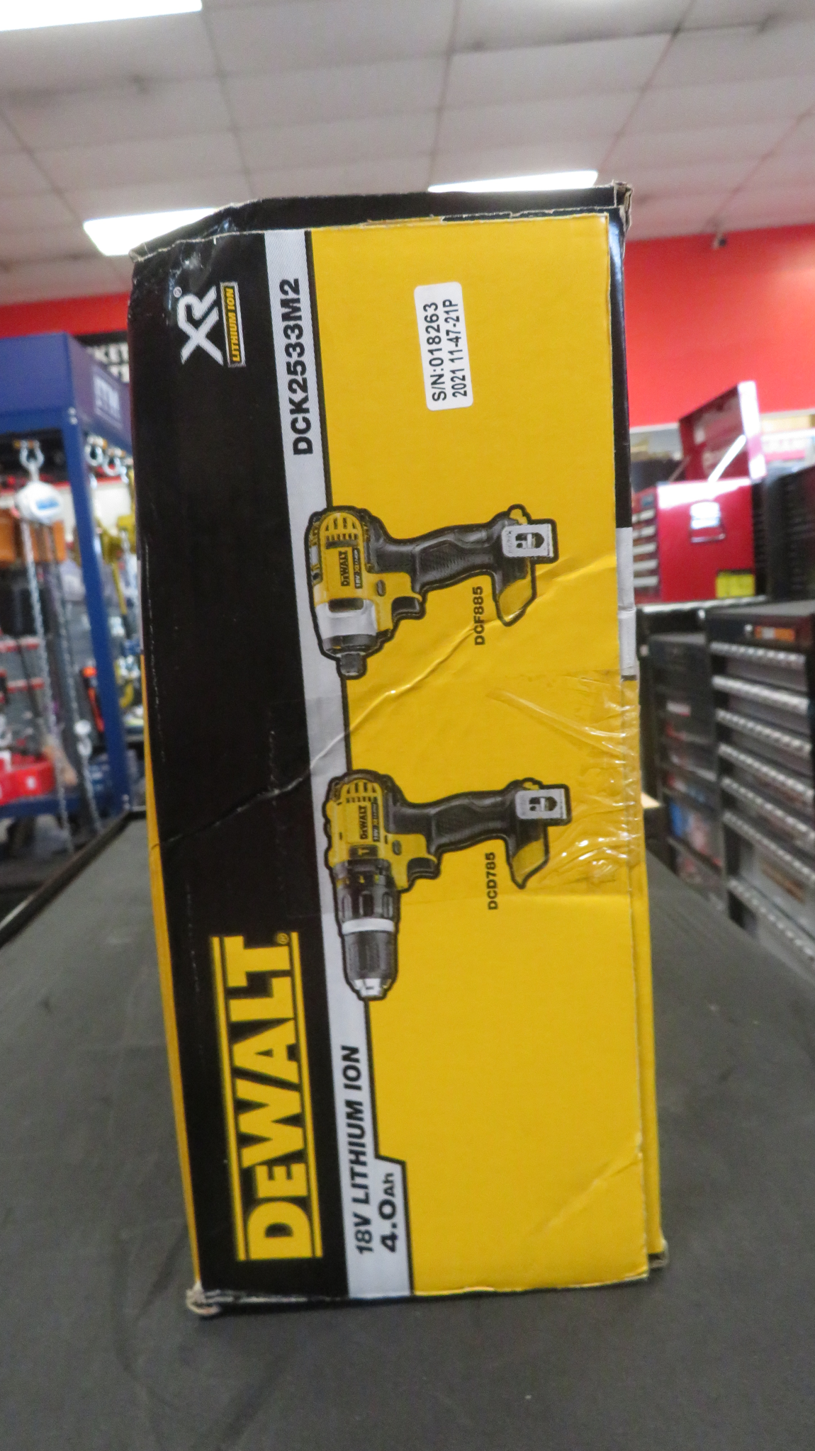 Dewalt 18V XR Compact Twin Kit Damaged Box - Drill / Driver