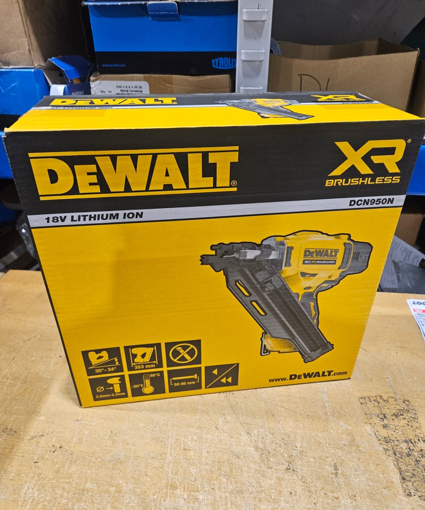 Dewalt 33 Deg Cordless framer sequential - Tool Only