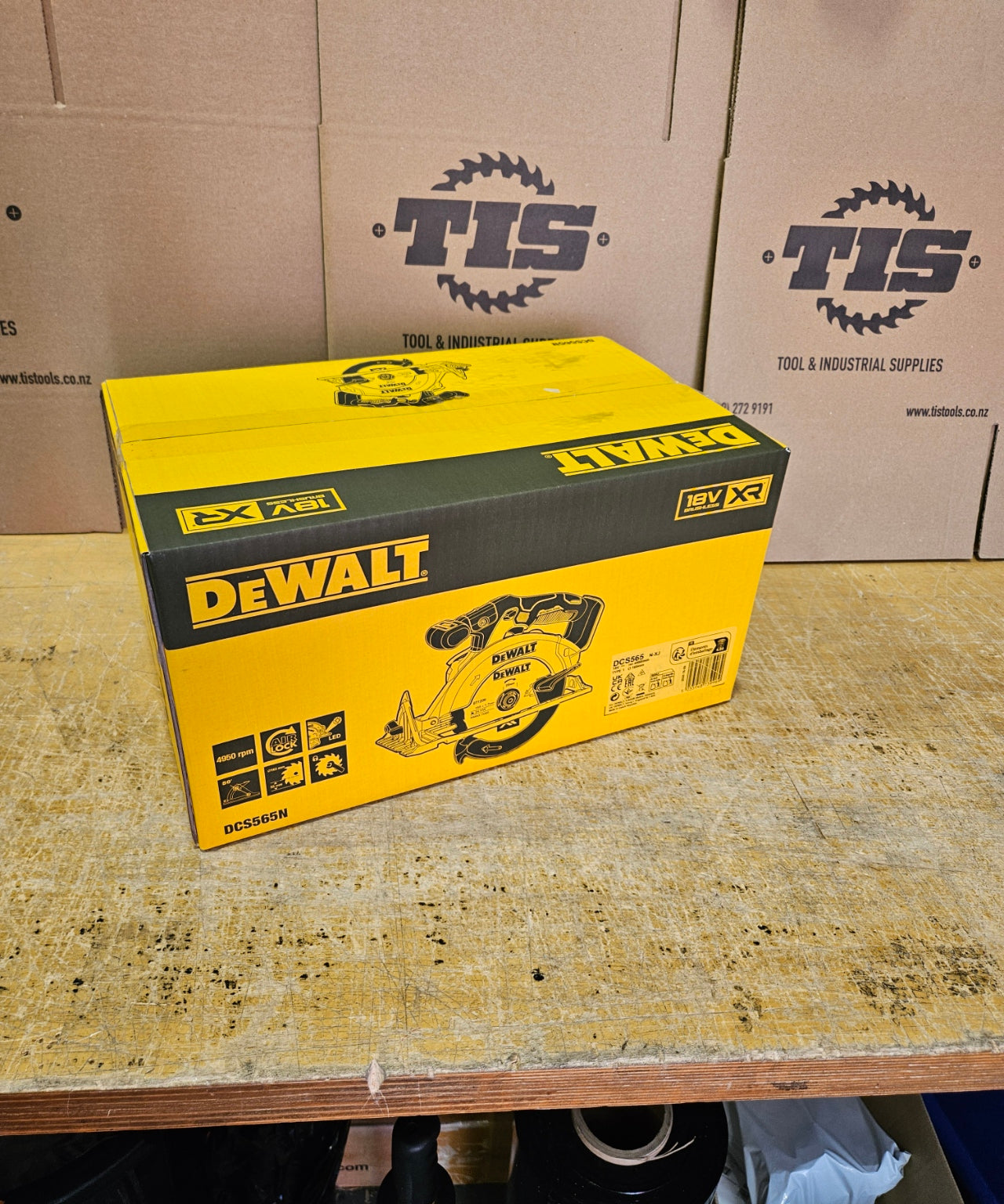 DeWALT XR Cordless Circular Saw 18V 165mm Bare