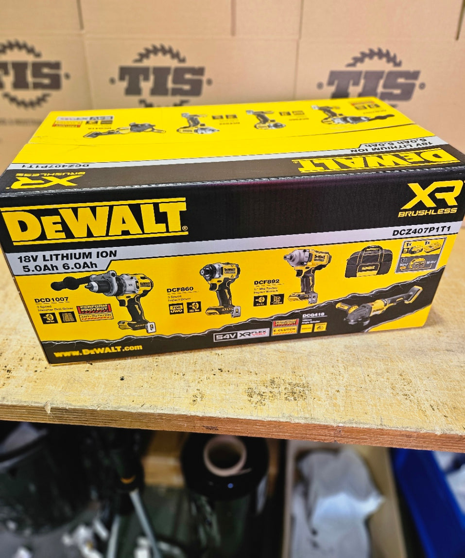 DeWALT 4 Piece Kit 18 Volt 54 Volt 5.0Ah-6.0Ah