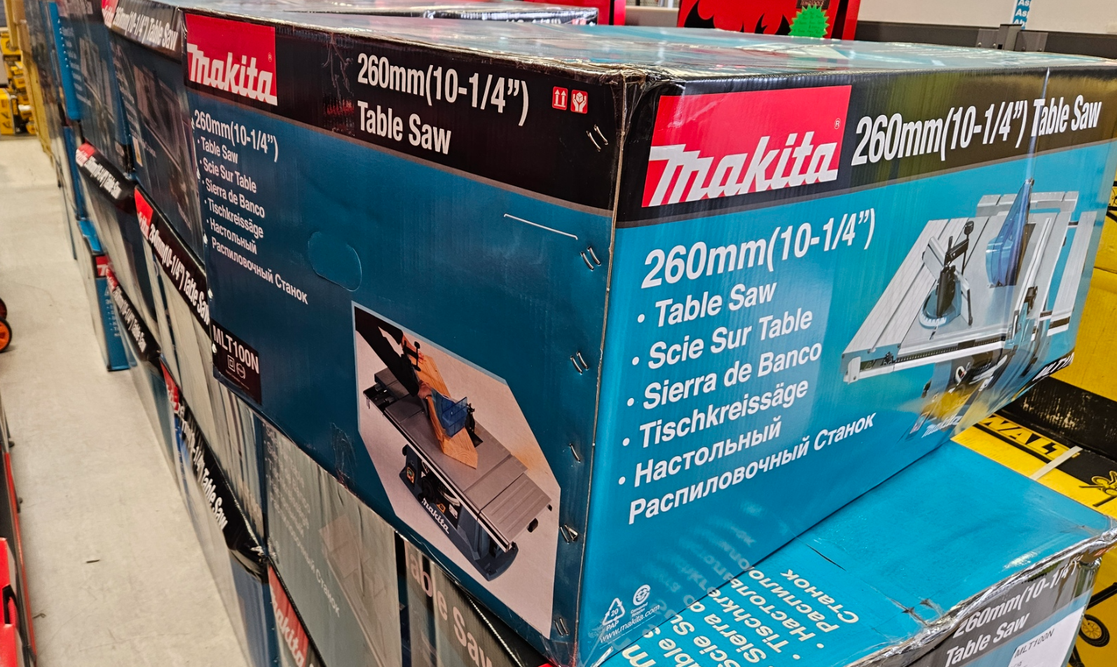 MAKITA 255mm Table Saw MLT100N