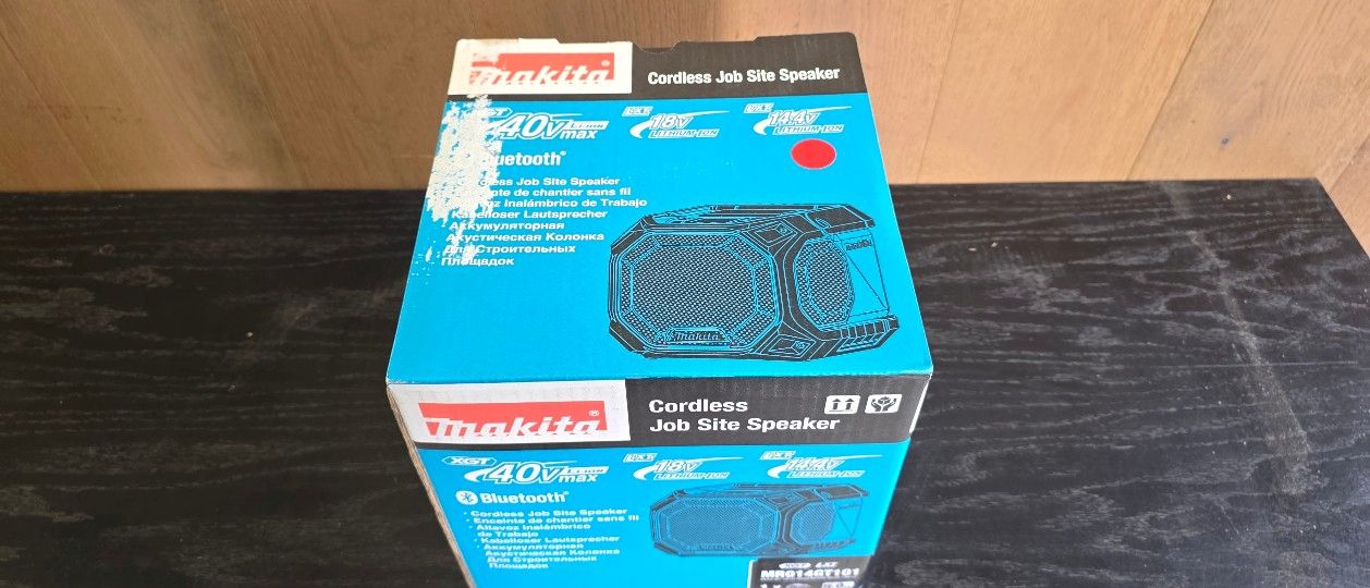 Makita XGT/LXT BT SPEAKER 5.0AH KIT