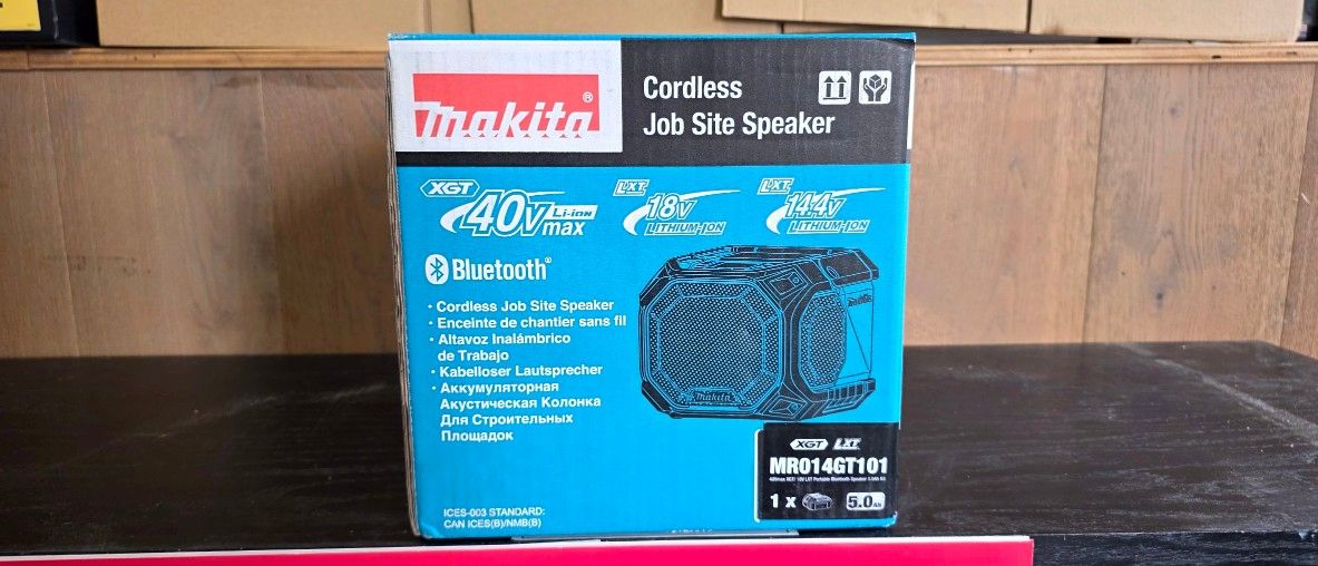 Makita XGT/LXT BT SPEAKER 5.0AH KIT