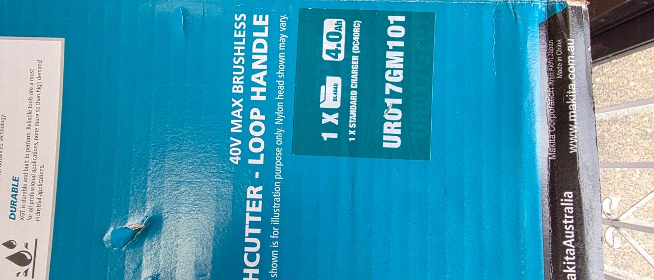 Makita UR017GZ01 40Vmax XGT Brushless Line Trimmer - Loop Handle