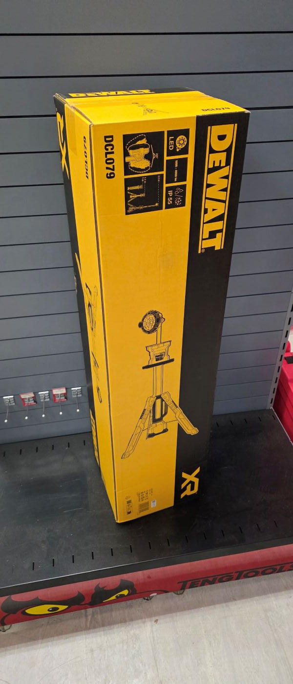 Dewalt 20V MAX Tripod Light Bare unit DP