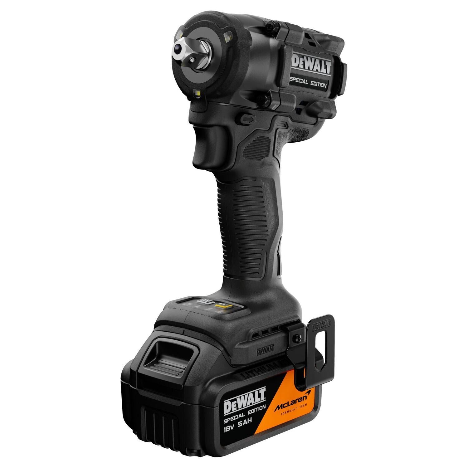 Dewalt 18V XR CORDLESS IMPACT WRENCH 2 X 5AH MCLAREN