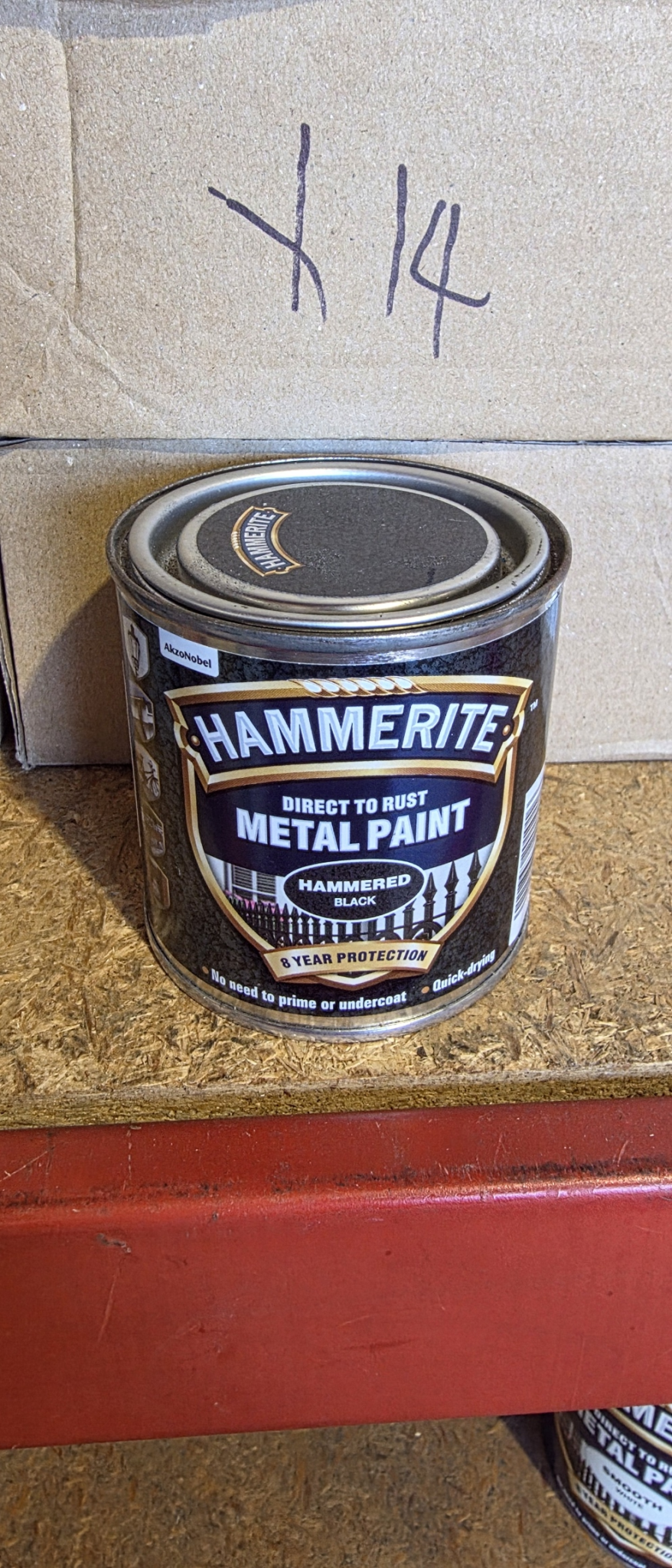 Damaged Tin Hammerite Hammered 250 mL Black