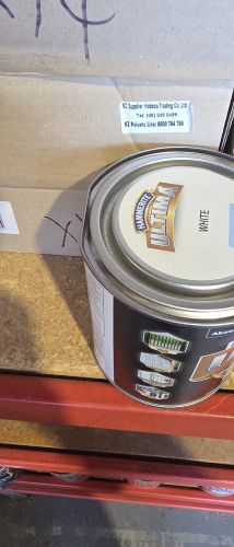 Damaged Tin Hammerite Ultima Metal Smooth 750 mL White