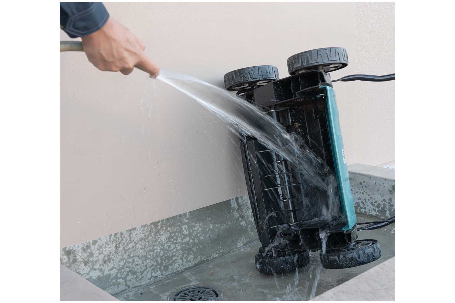 Makita 18V LXT 320mm Scarifier