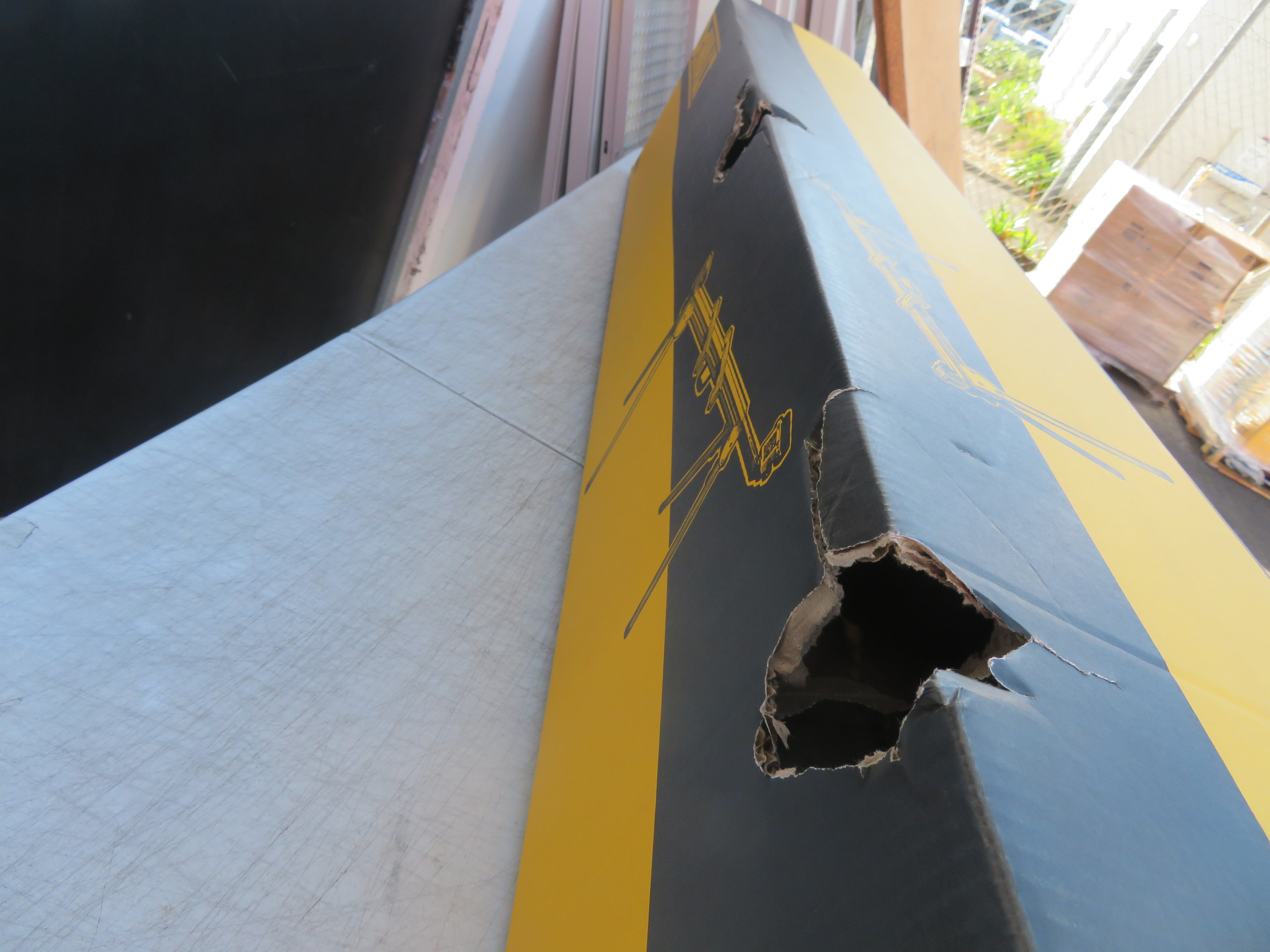 DEWALT Mitre Saw Stand 1.7 metre beam extends to support