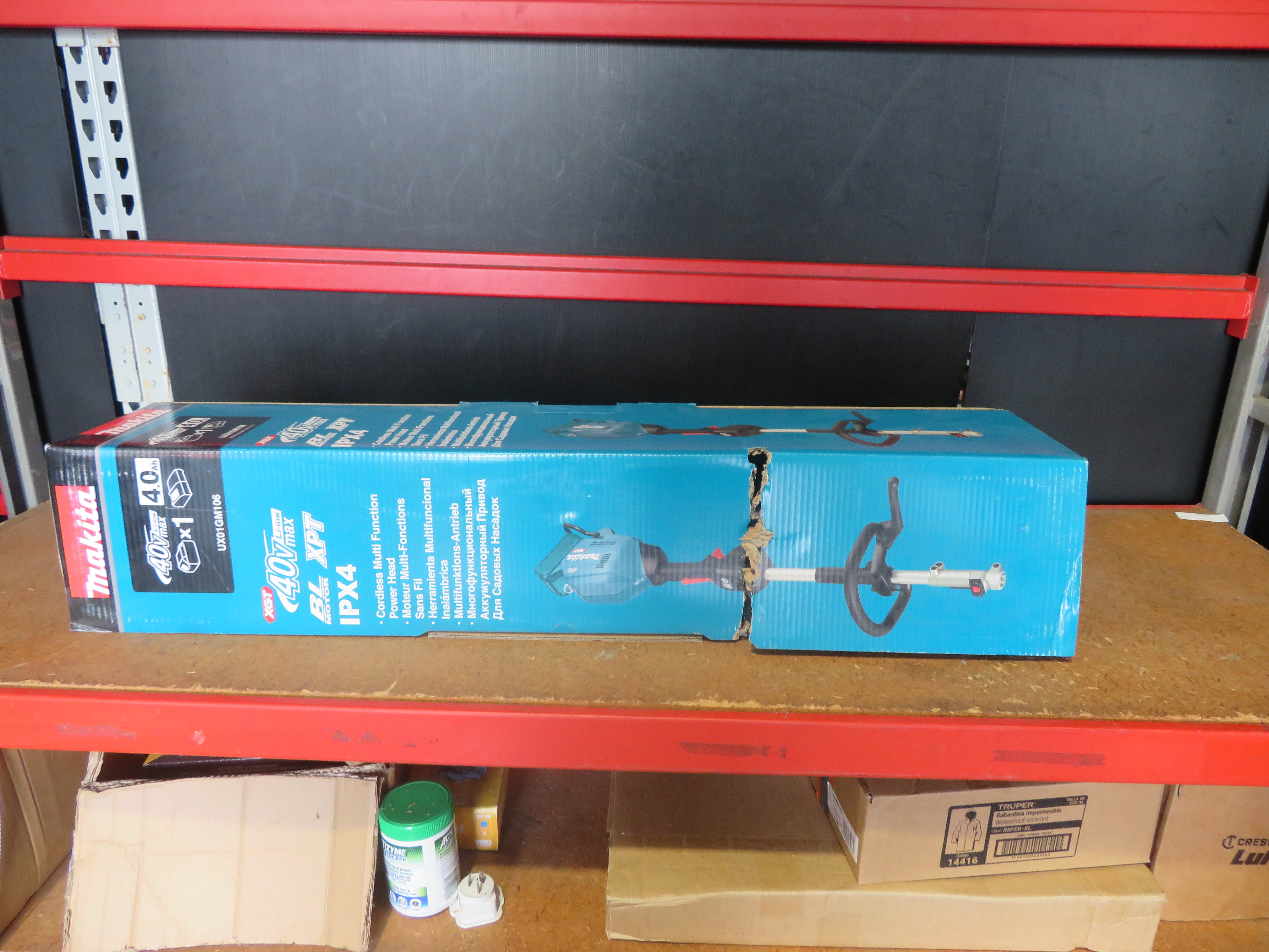 Makita Ux01G 40Vmax Xgt Brushless Multi-Function Power Head 1 X Battery And Charger