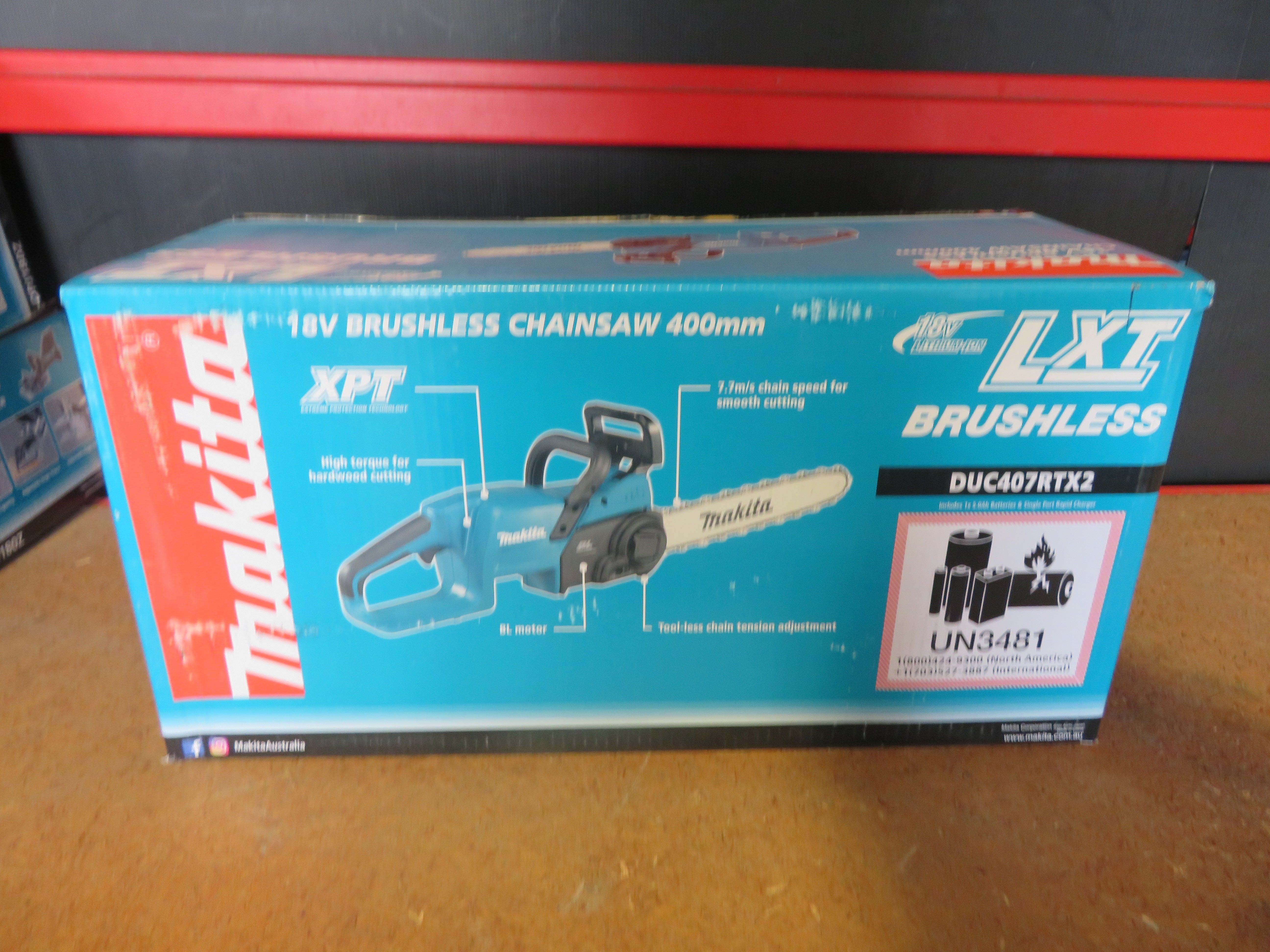 Makita 18V Lxt Brushless 40Cm 16 inch Chainsaw With 1X 5.0Ah