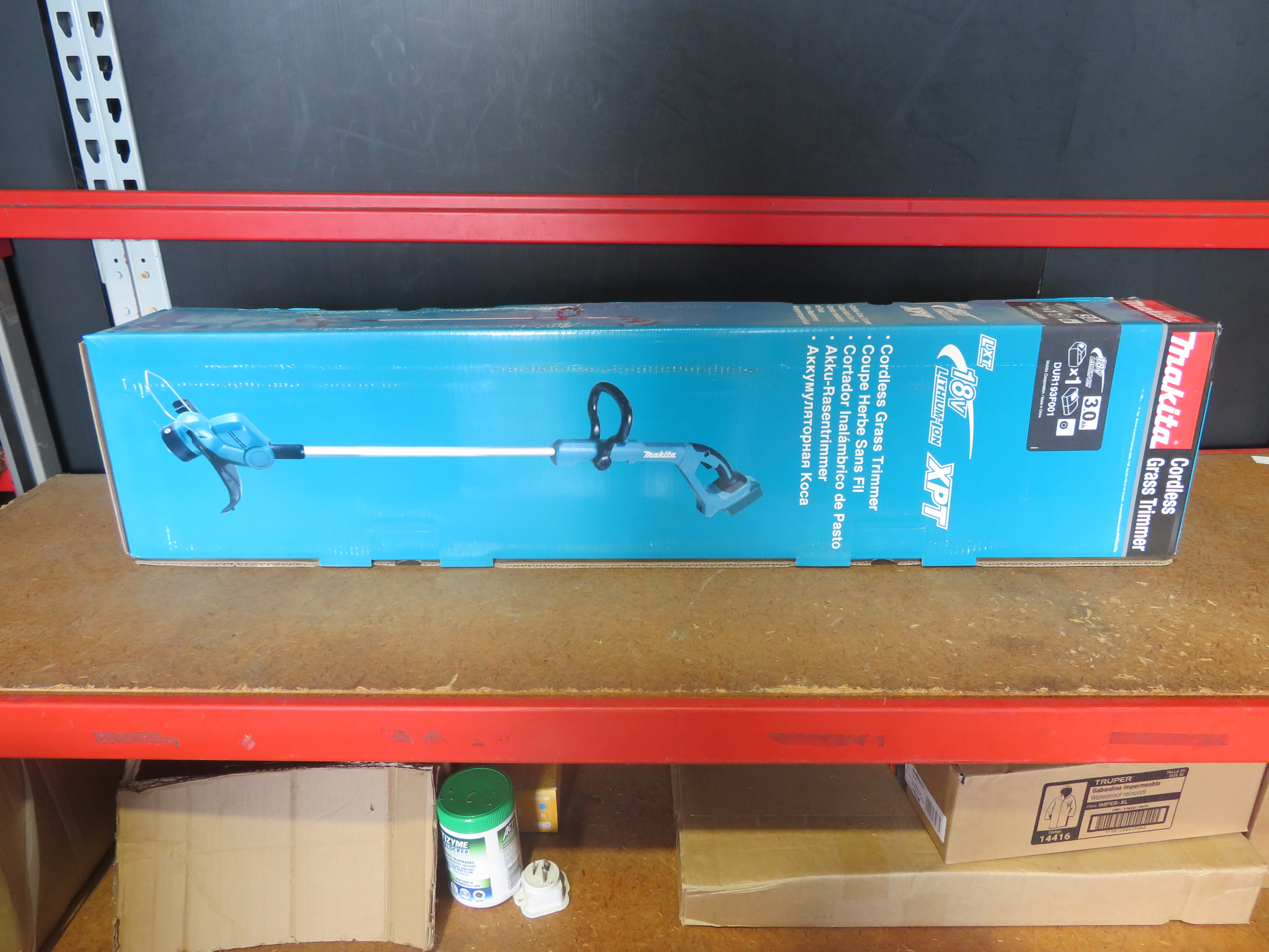 Makita Dur193 Line Trimmer Kit 1X 3Ah 1X Dc18Wc Charger