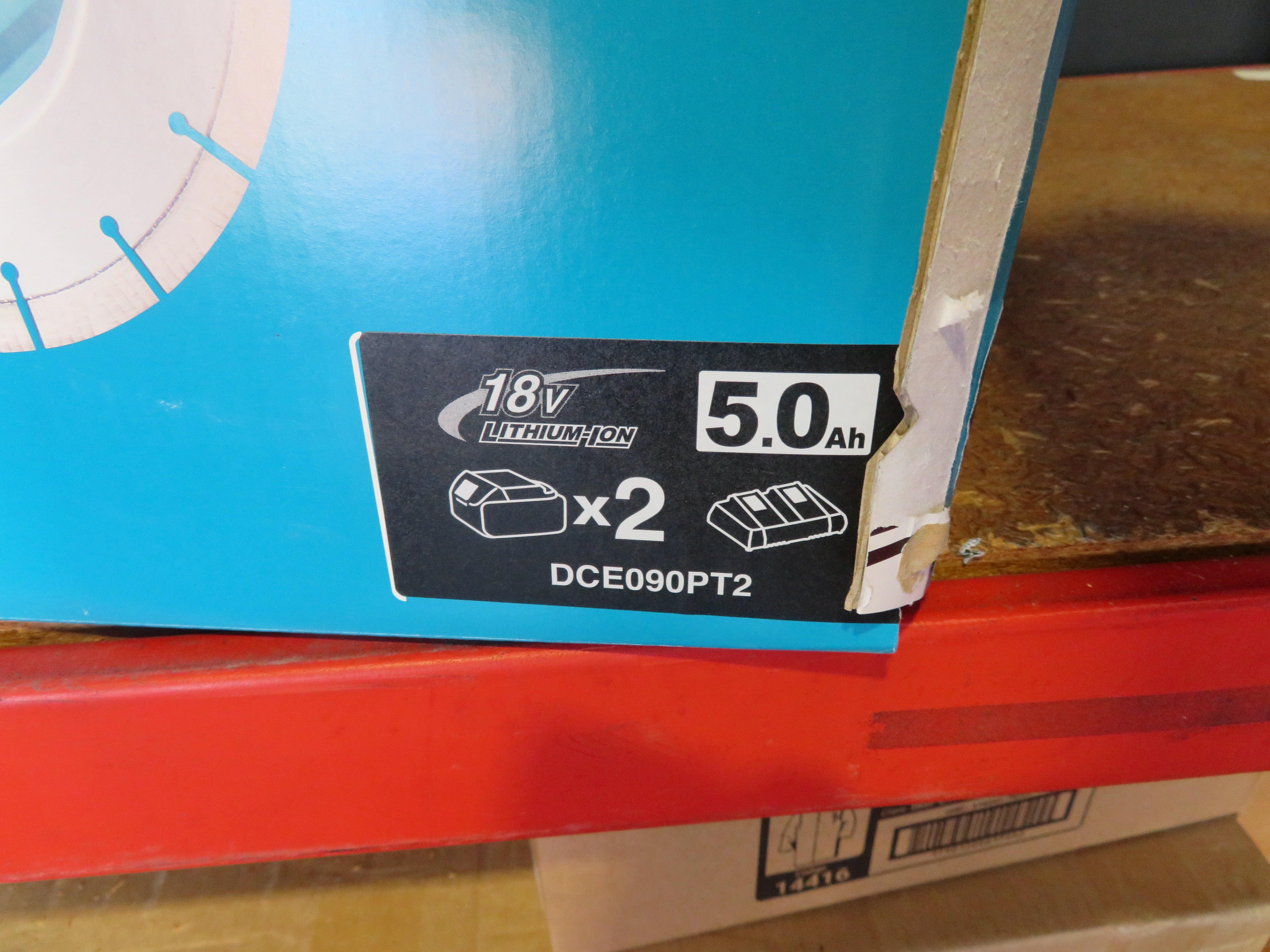 Makita 18Vx2 Bl 9 in Power Cutter Kit