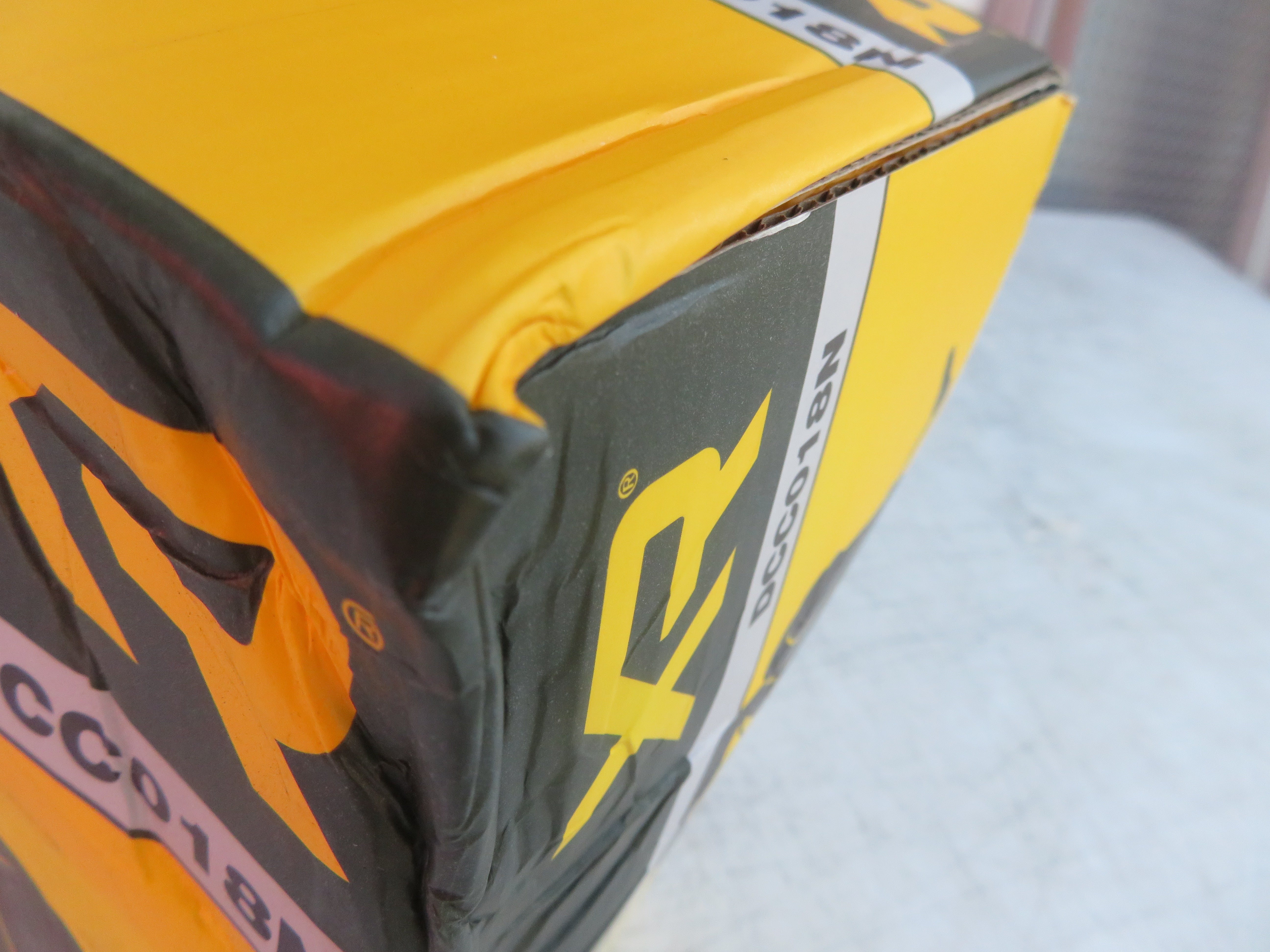 Dewalt Triple Source 18V Inflator DP