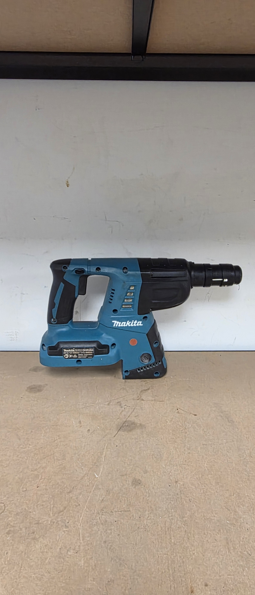 Makita 2 X 18V Cordless Rotary Hammer - Skin Ex Demo
