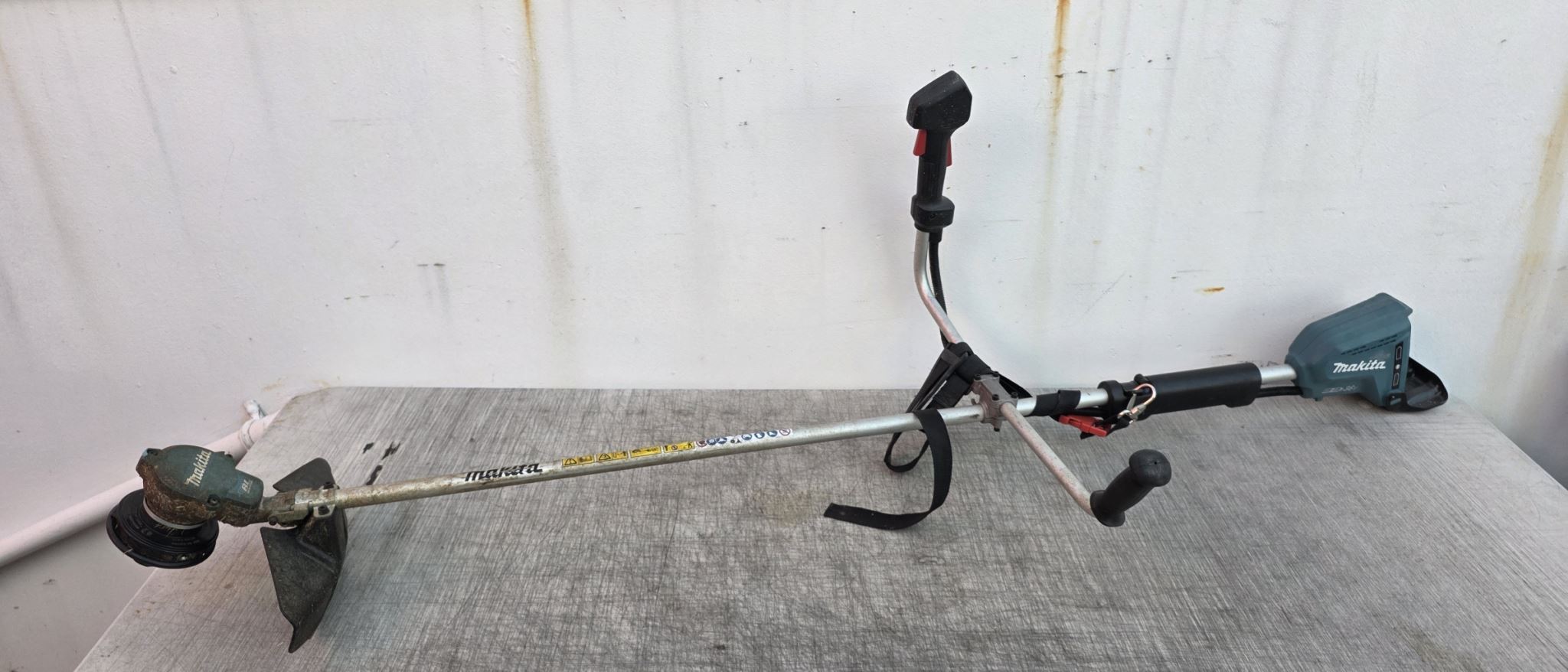 MAKITA 18Vx2 LXT BL BRUSH CUTTER SKIN ONLY Ex Demo