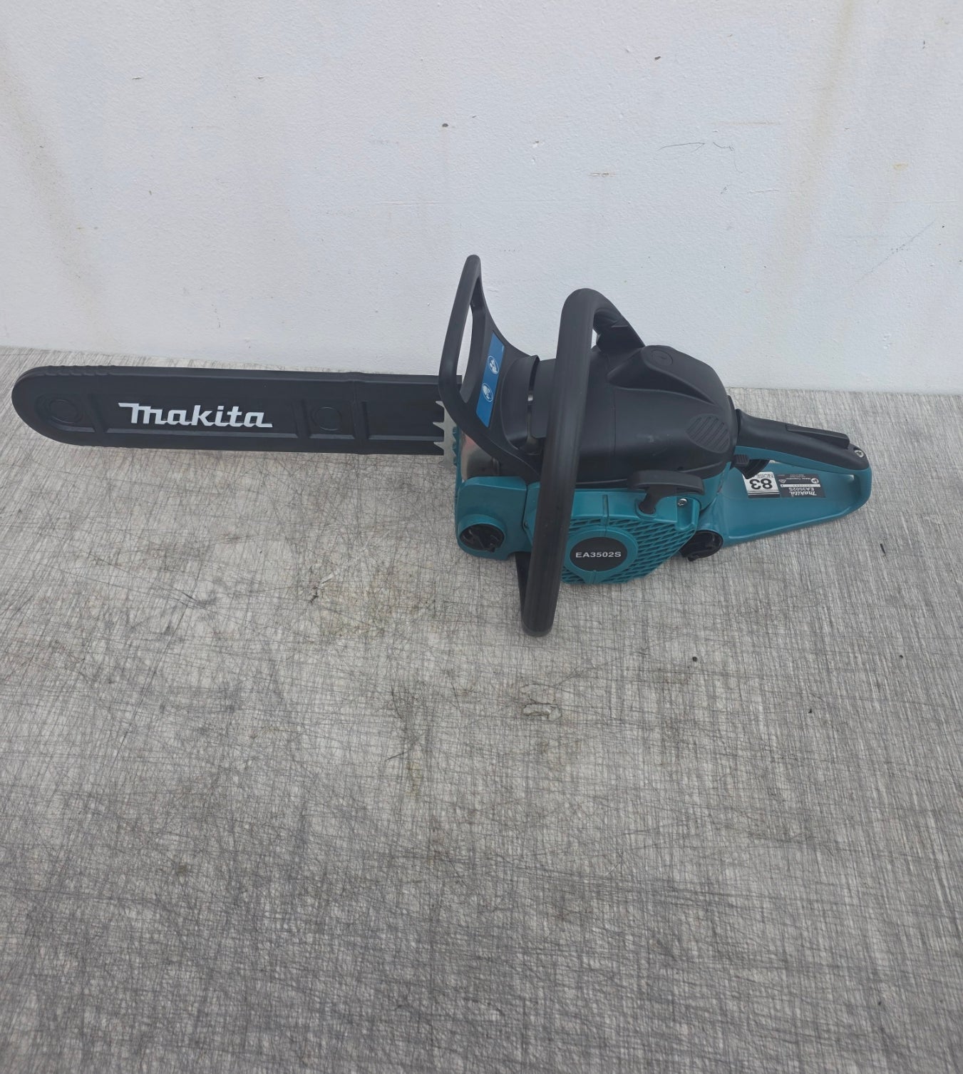 MAKITA CHAINSAW 35cc 16 40cm 3/8 Ex Demo