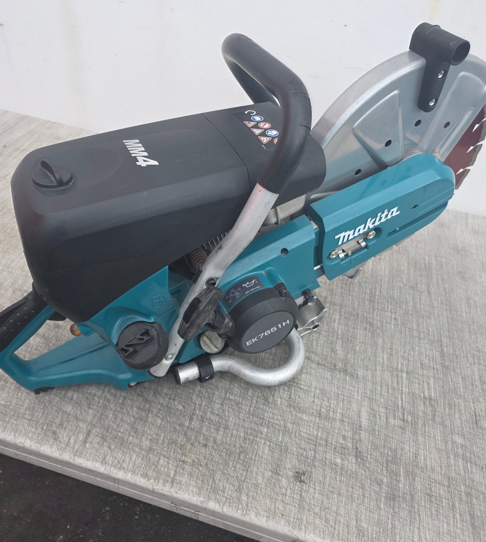 Makita POWER CUT 75.6CC 14INCH 4ST KIT Ex Demo