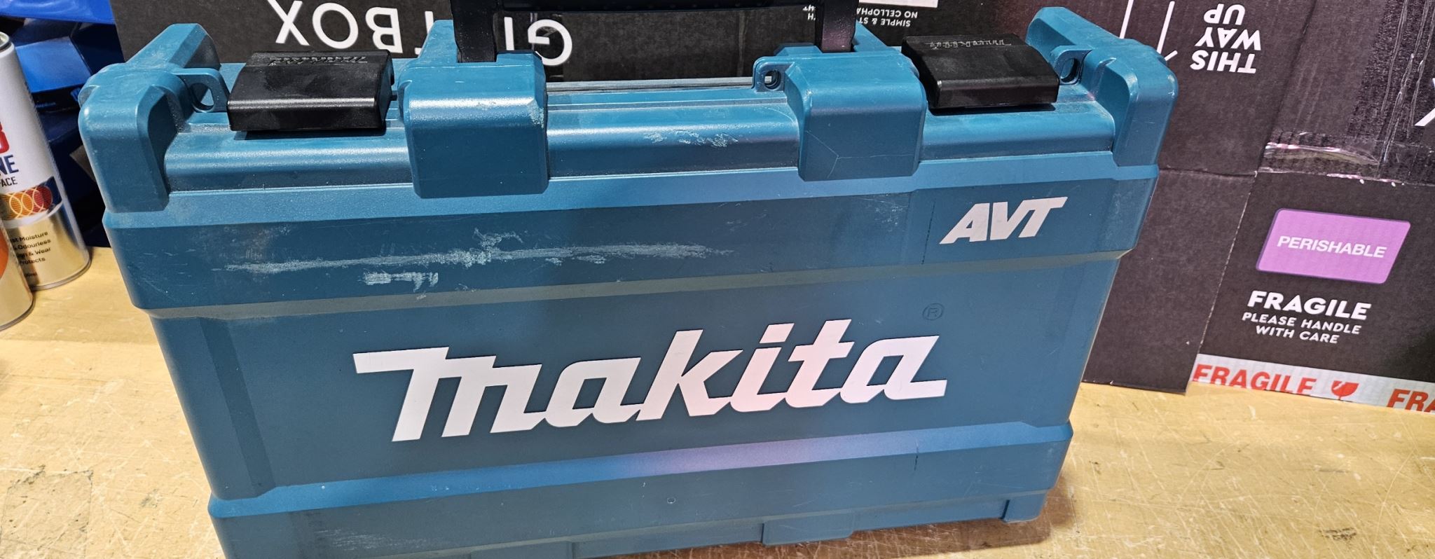 Makita ROTARY HAMMER 26MM 3 MODE AVT Ex Demo