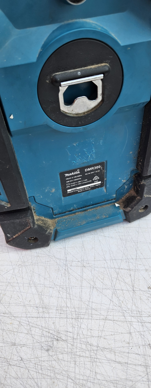 Makita 18V Lxt Charger Radio Teal Ex Demo