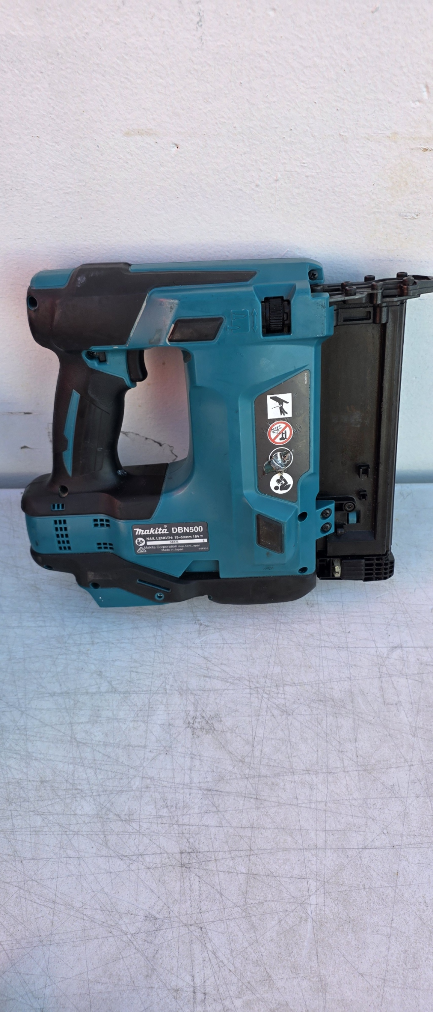 MAKITA 18V LXT 18Ga BRAD NAILER 50mm