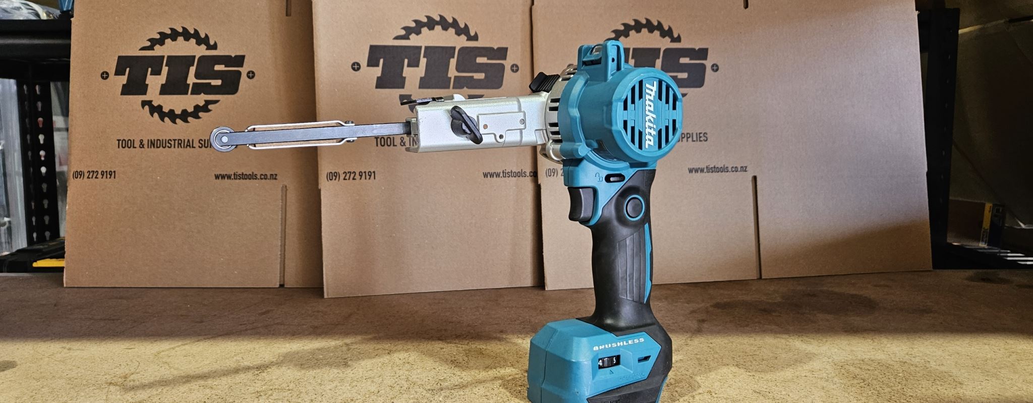 Makita Ex Demo DBS180Z 18V LXT Brushless 9mm Belt Sander - Clearance