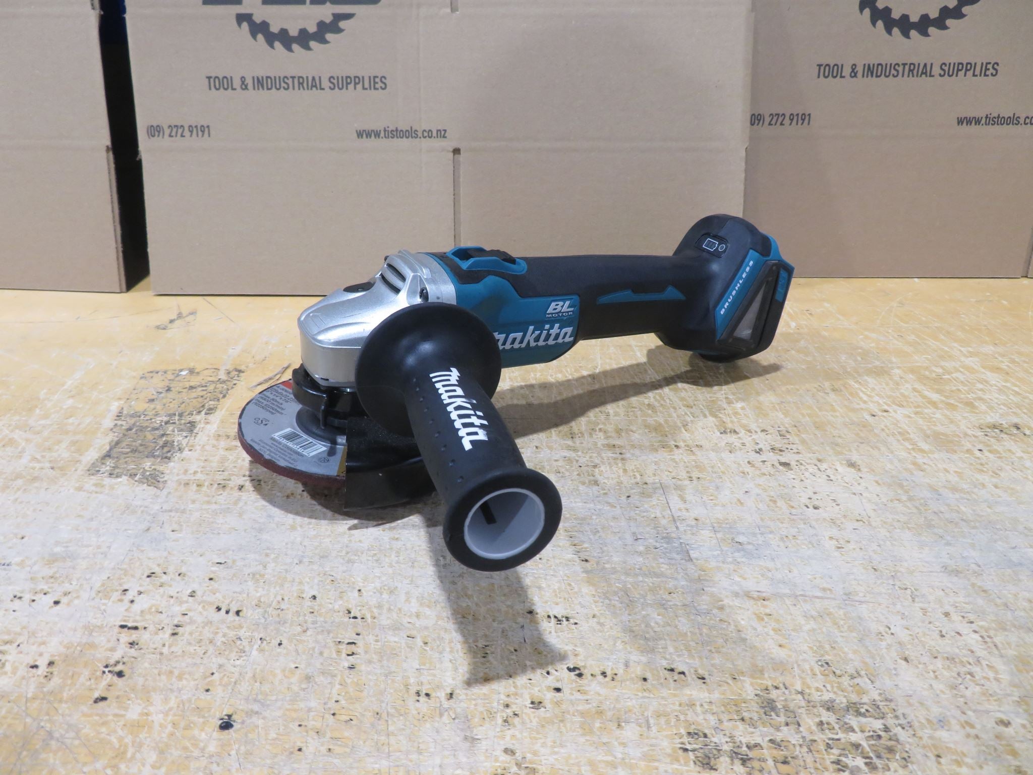 MAKITA EX DEMO 18V BL GRINDER 125mm Slide TOOL ONLY