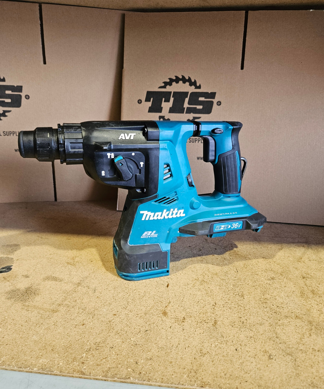 MAKITA 18Vx2 LXT BL ROTARY HAMMER Ex Demo