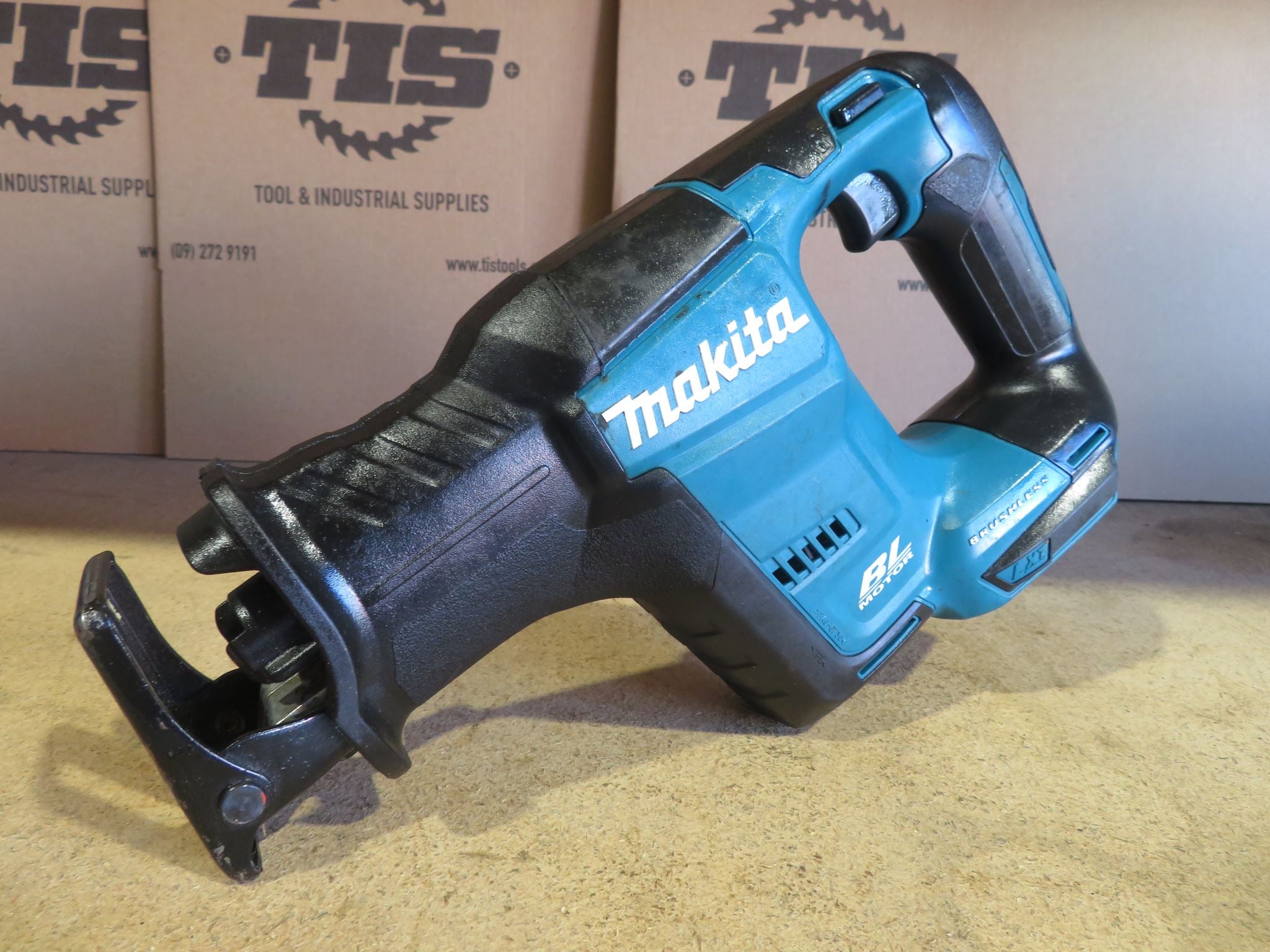 MAKITA 18V LXT BL38 RECIPRO SAW TOOL ONLY EX DEMO