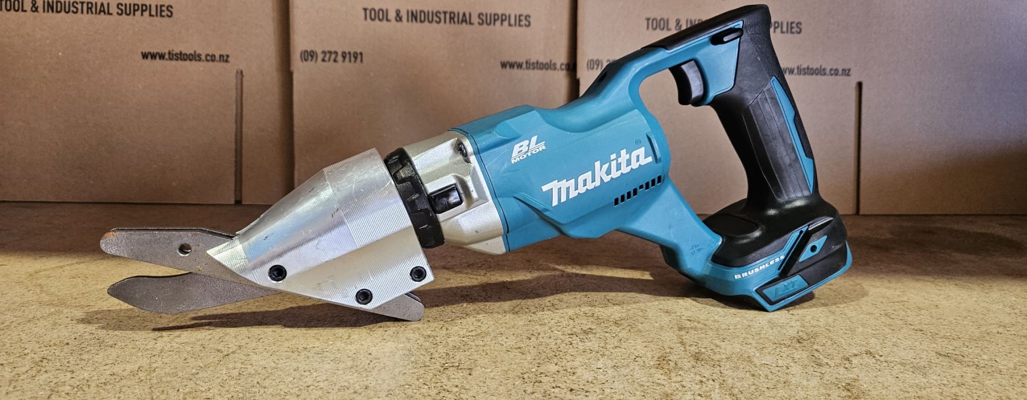 Makita Ex Demo 18V LXT Brushless 13mm Fibre Cement Shears