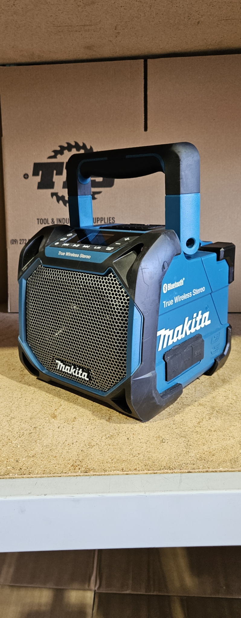 Makita 18V Lxt Jobsite Speaker connect Ex Demo