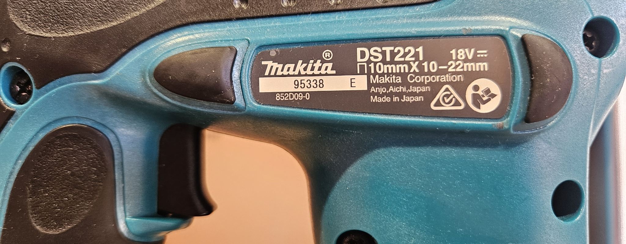 MAKITA 18V LXT STAPLER 10mm3/8in 22mm Ex Demo