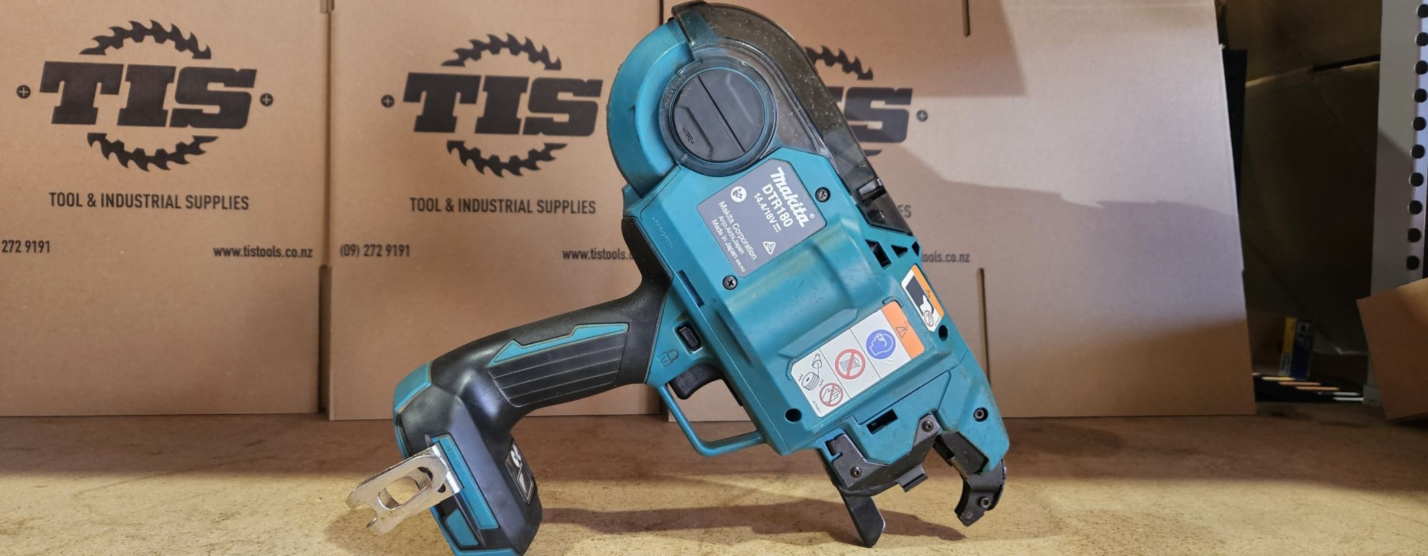 Makita Ex Demo 18V LXT Brushless Rebar Tying Tool