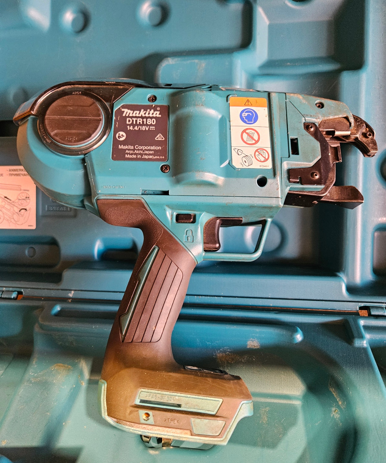 Makita 18V Lxt Brushless Rebar Tying Tool With 5Pc Coil Ex Demo