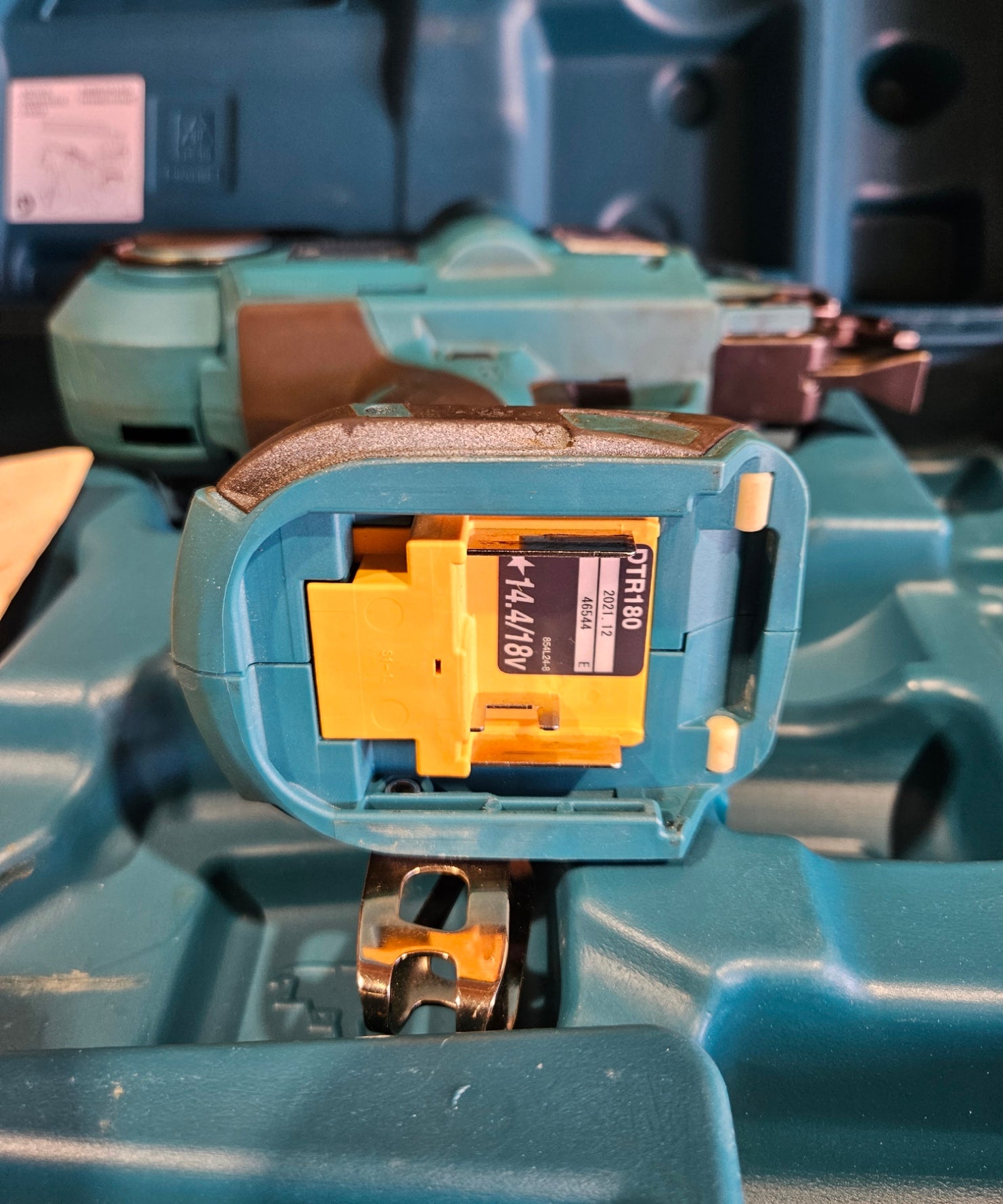 Makita 18V Lxt Brushless Rebar Tying Tool With 5Pc Coil Ex Demo