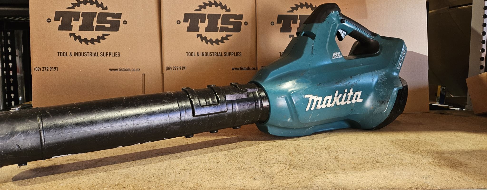 Makita EX DEMO 18Vx2 36V LXT Brushless Blower