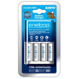 Panasonic 220-240V Eneloop Overnight Charger W/4 X Aa Rtu