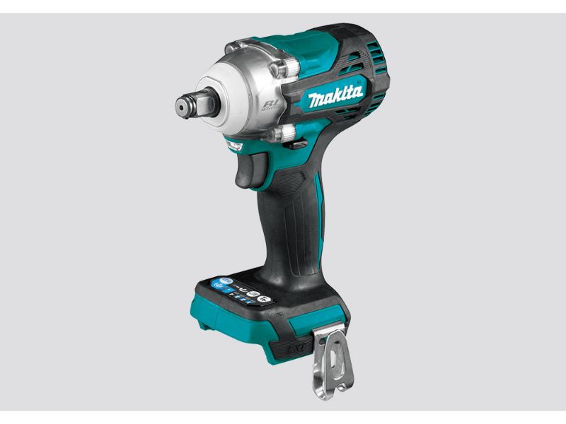 Makita 18V BL 1/2 in IMPACT WRENCH KIT