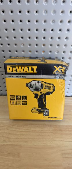 DeWalt 18V XR 1/2in Mid Torque Wrench DP - Bare Tool