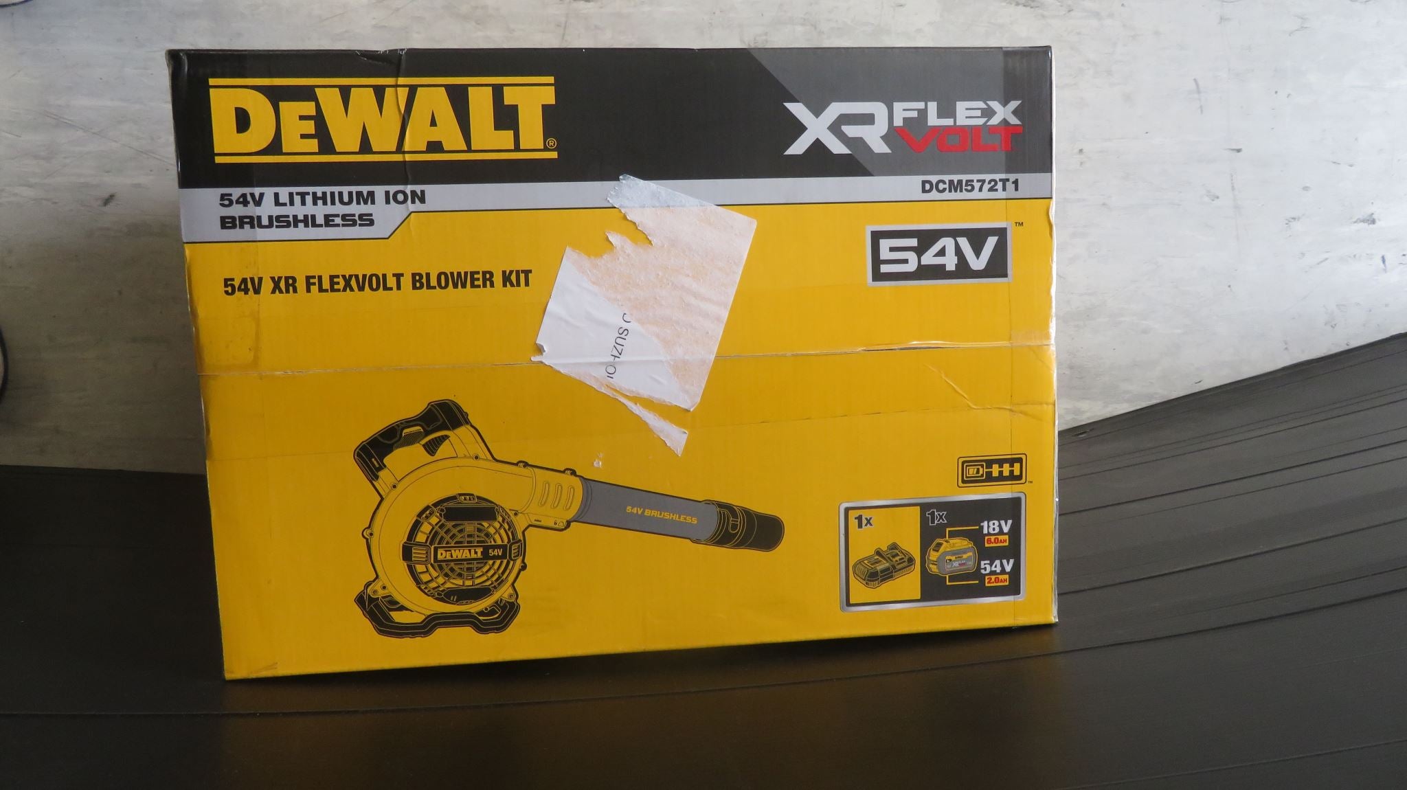 DEWALT XR Landscape FV Handheld Blower