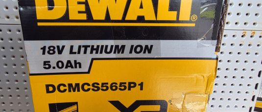 DW 18V BL 30CM CHAINSAW - 1X5AH