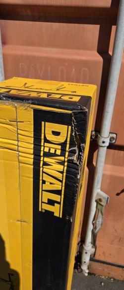DEWALT Compact Short Beam Mitre Saw Stand