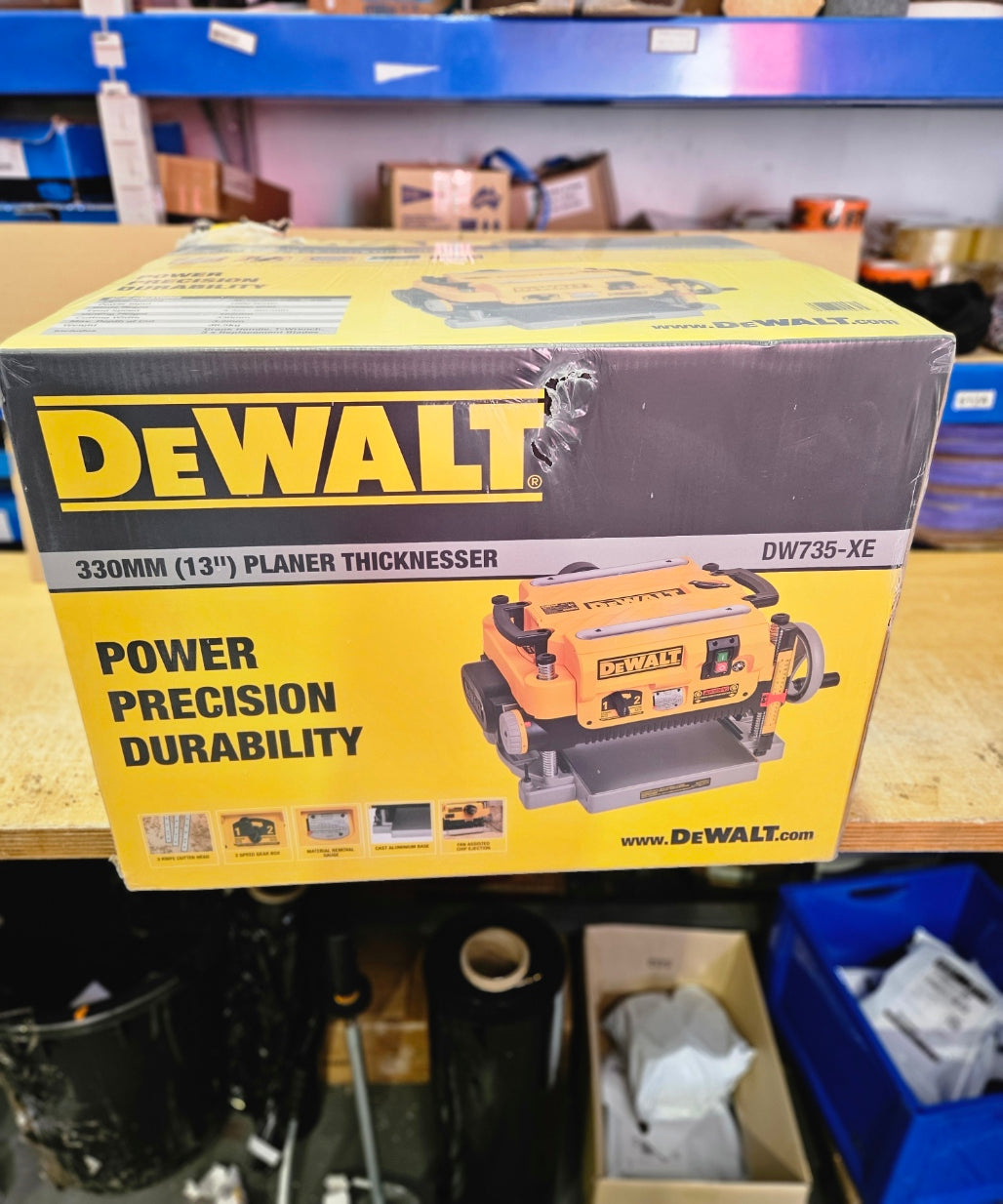 DEWALT 330mm Three Knife, Two Speed Portable Planer