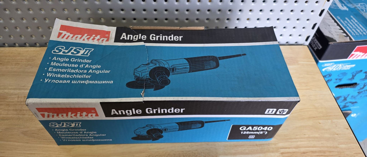 Makita 125mm 5in 1100W Angle Grinder