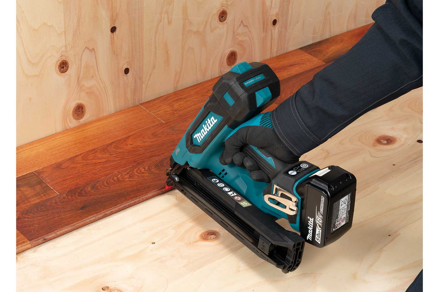 Makita 18V LXT 15GA DA Brad Nailer