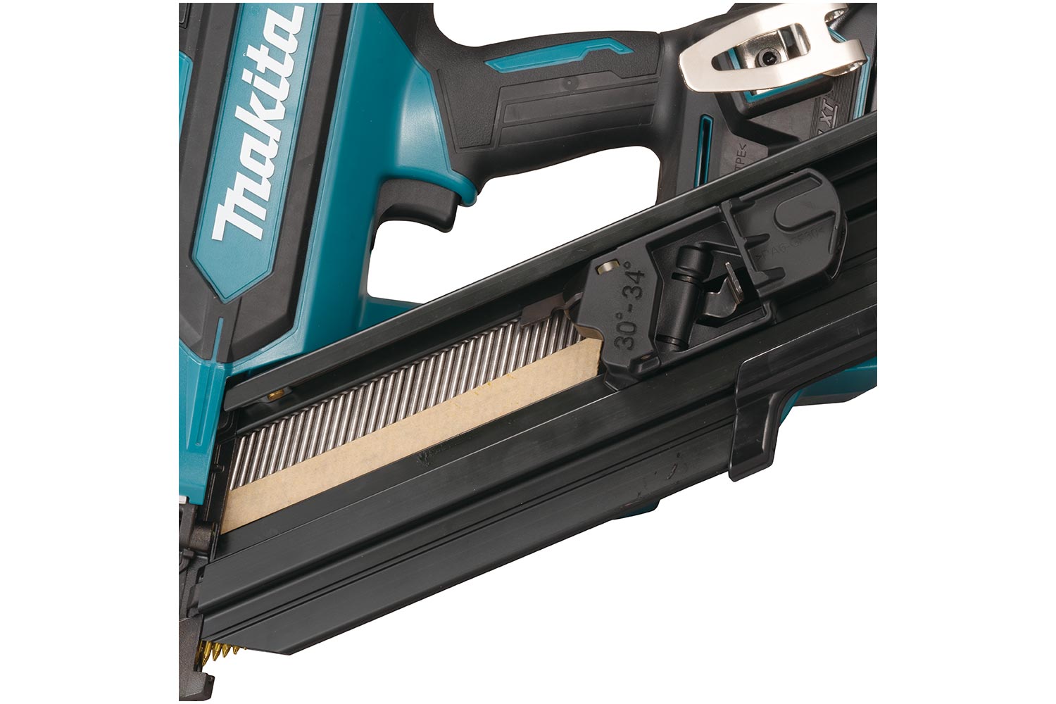 Makita 18v LXT Framing Nailer 2x5.0Ah Kit