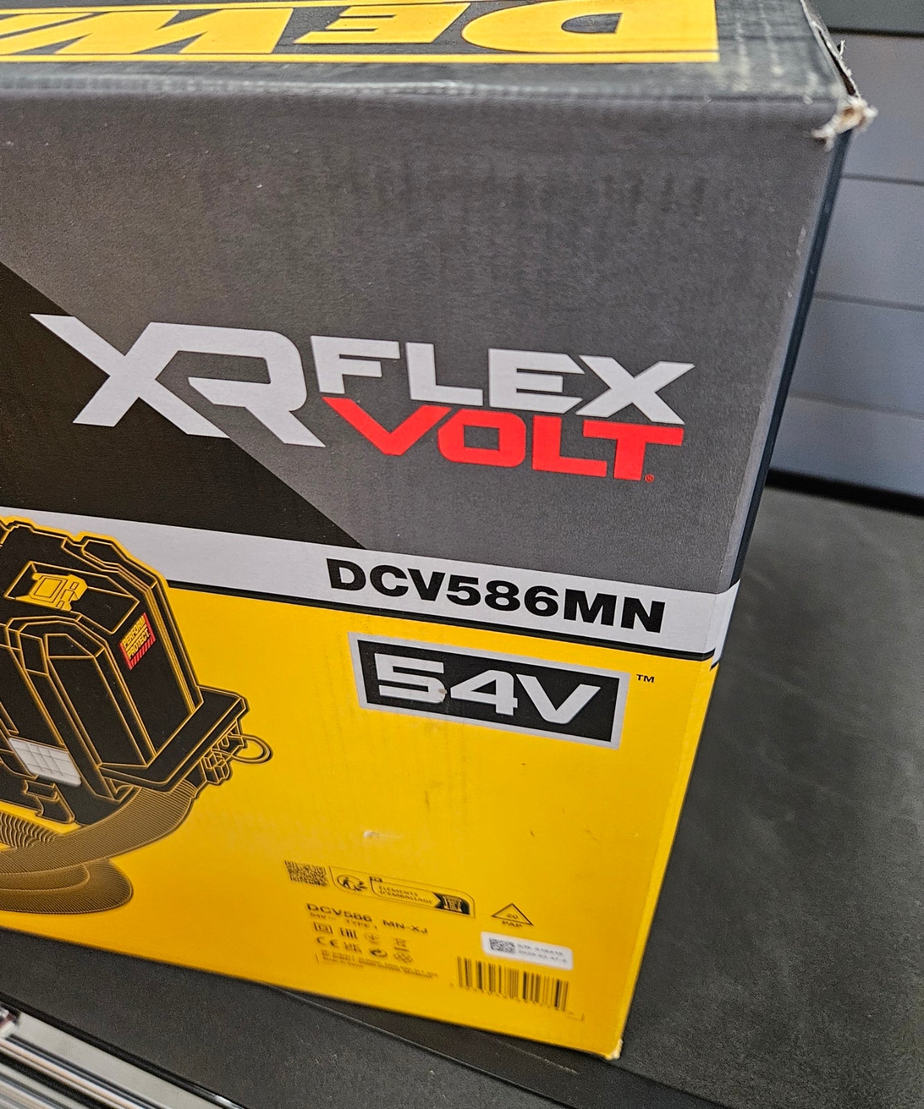 Dewalt Flexvolt Dust Extractor